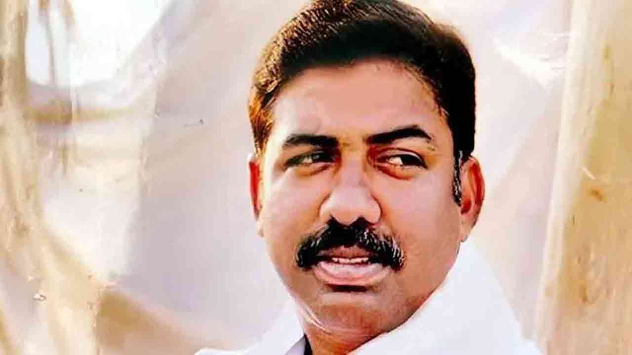 Gosula Srinivas Yadav | చట్టాలు తెలియని పొంగులేటి మంత్రి కావడం తెలంగాణ దౌర్భాగ్యం.. గోసుల శ్రీనివాస్ యాదవ్ ధ్వజం