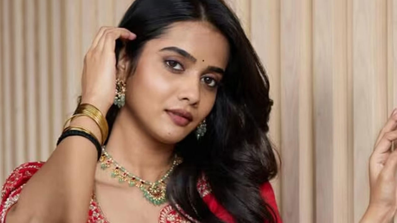 Sri Gouri Priya | ‘చెన్నై లవ్ స్టోరీ’ ఈవెంట్‌లో భావోద్వేగానికి గురైన హీరోయిన్.. అమ్మ వ‌దిలేసి మూడేళ్లు అయింది..