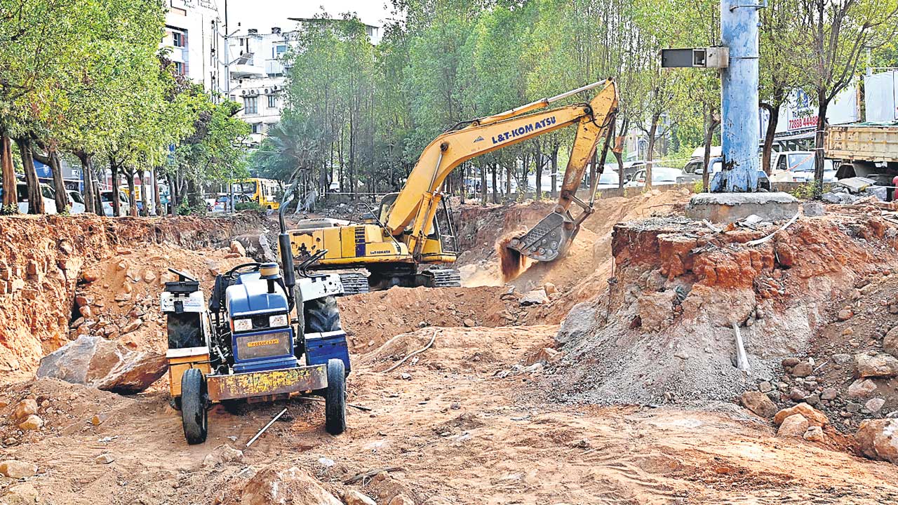 ఎన్‌జీటీ ఆదేశాలు బేఖాతర్‌