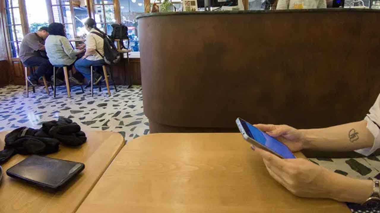 Iran Internet: ఇరాన్‌లో మ‌ళ్లీ ఇంట‌ర్నెట్ సేవ‌లు ప్రారంభం.. కానీ ఆంక్ష‌లు