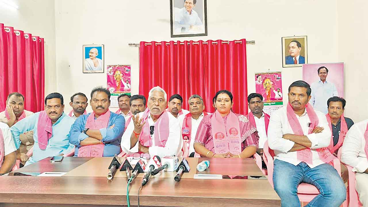 రాష్ట్రంలో ఆటవిక పాలన