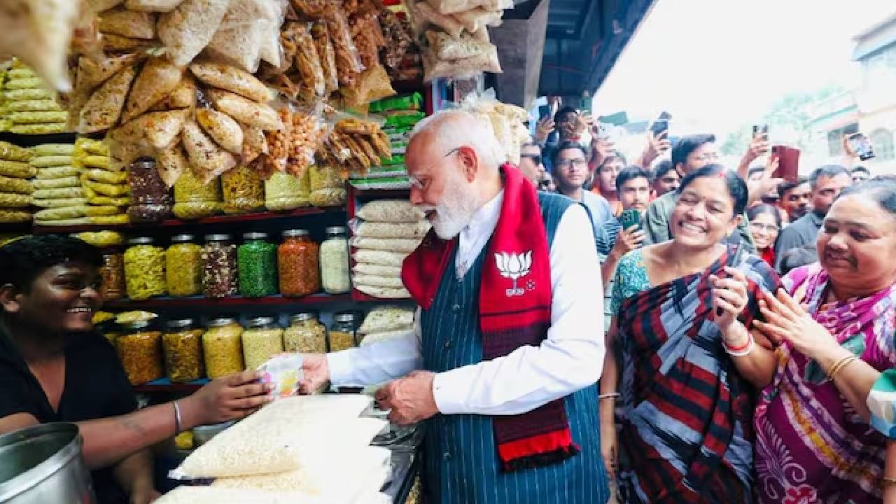 PM Modi | ప్రధానికి జల్‌మురి అమ్మిన వ్యాపారికి బెదిరింపులు.. పాక్, బంగ్లా నుంచి చంపేస్తామంటూ వార్నింగ్
