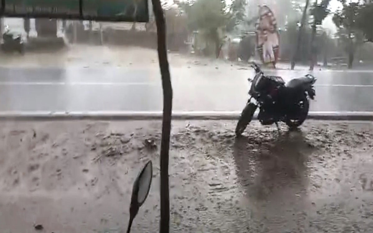 జూలూరుపాడులో ఈదురుగాలుల బీభత్సం