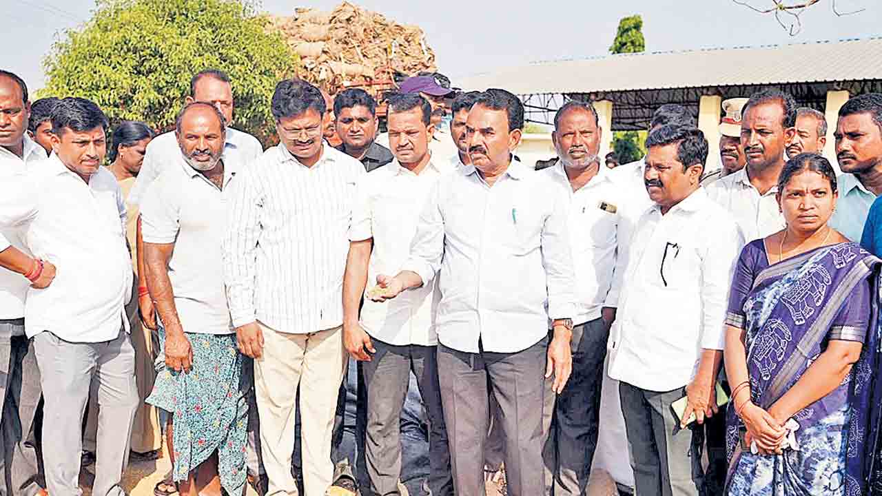 ప్రభుత్వం అప్పుల్లో కూరుకుపోయింది!.. మంత్రి జూపల్లి ఆసక్తికర వ్యాఖ్యలు