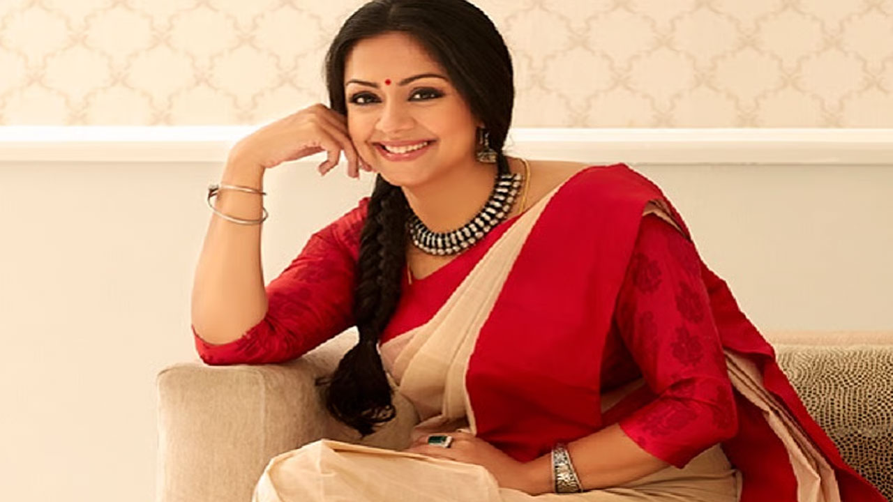 Jyothika | 47 ఏళ్ల వయసులోనూ అదిరే ఫిట్‌నెస్.. జ్యోతిక వర్కవుట్ వీడియో సోషల్ మీడియాలో వైరల్!