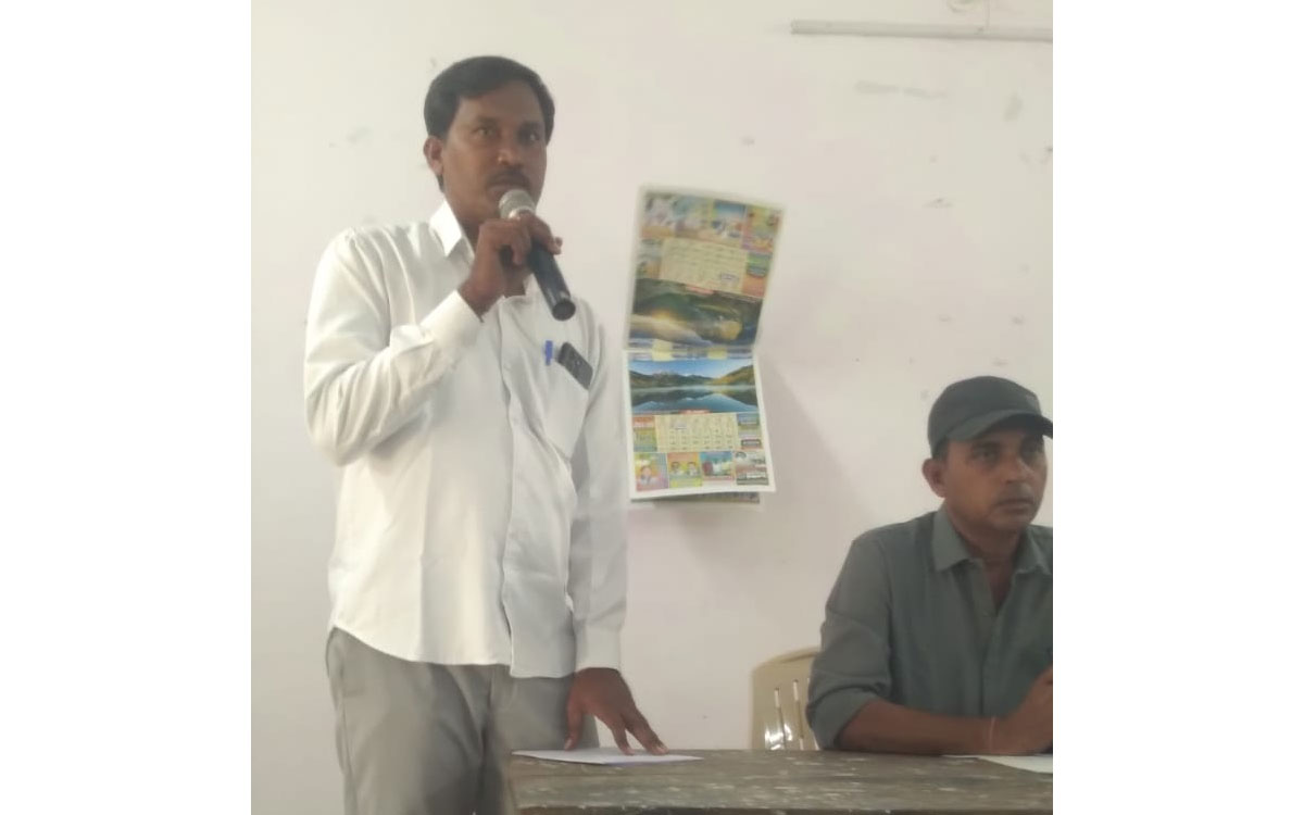 ‘సర్పంచులు, సెక్రటరీలు సమన్వయంతో పని చేయాలి’