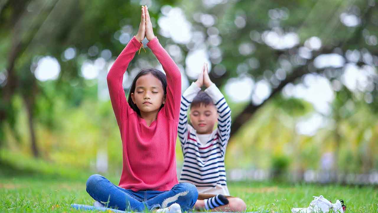 Yoga For Kids | పిల్ల‌లు ఆరోగ్యంగా ఉండాలంటే ఈ యోగాస‌నాల‌ను రోజూ వేయాలి..