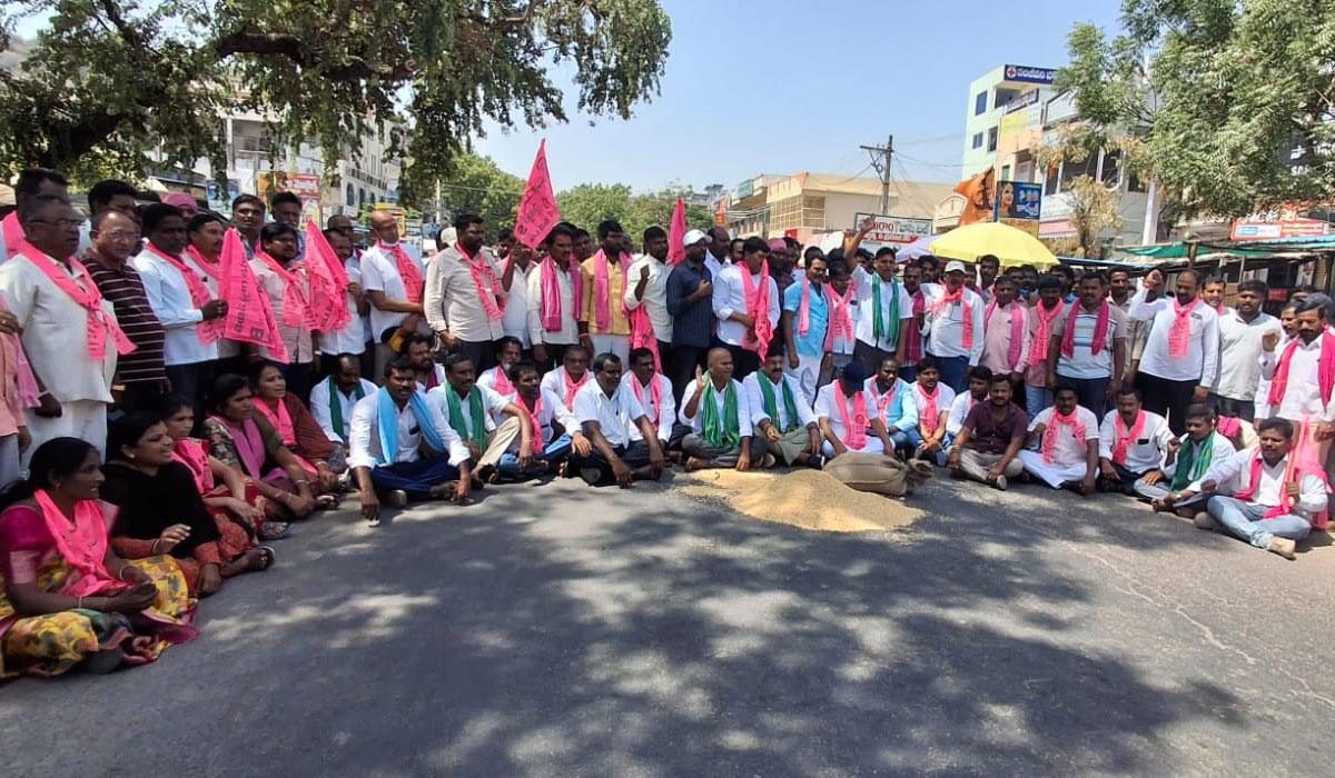 Koppula Eshwar | ధాన్యం కొనుగోళ్లలో విఫలమైన రాష్ట్ర ప్రభుత్వం.. మాజీ మంత్రి కొప్పుల ఈశ్వర్‌