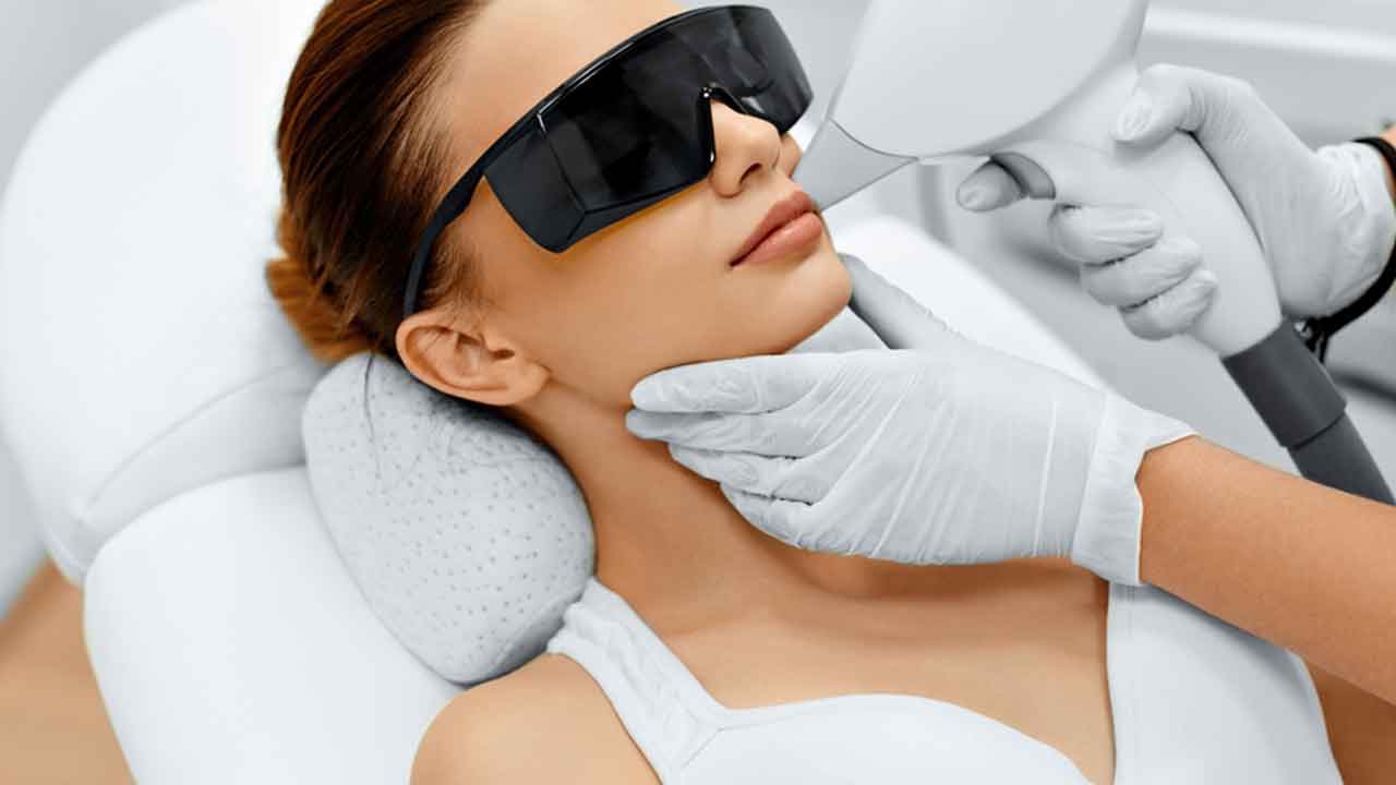 Laser Hair Removal | లేజ‌ర్ హెయిర్ రిమూవ‌ల్ చికిత్స‌పై చాలా మందికి ఉండే అపోహ‌లు ఇవే.. నిపుణులు ఏమంటున్నారంటే..?