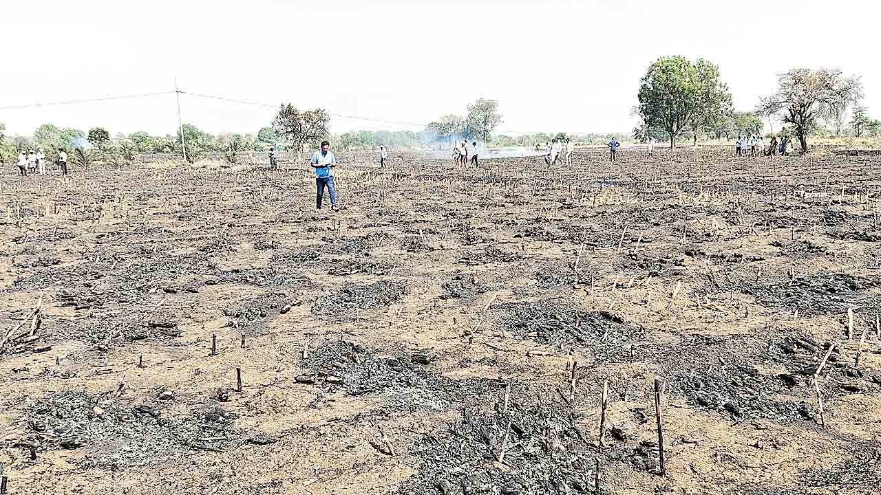 రైతన్న కష్టం బుగ్గిపాలు