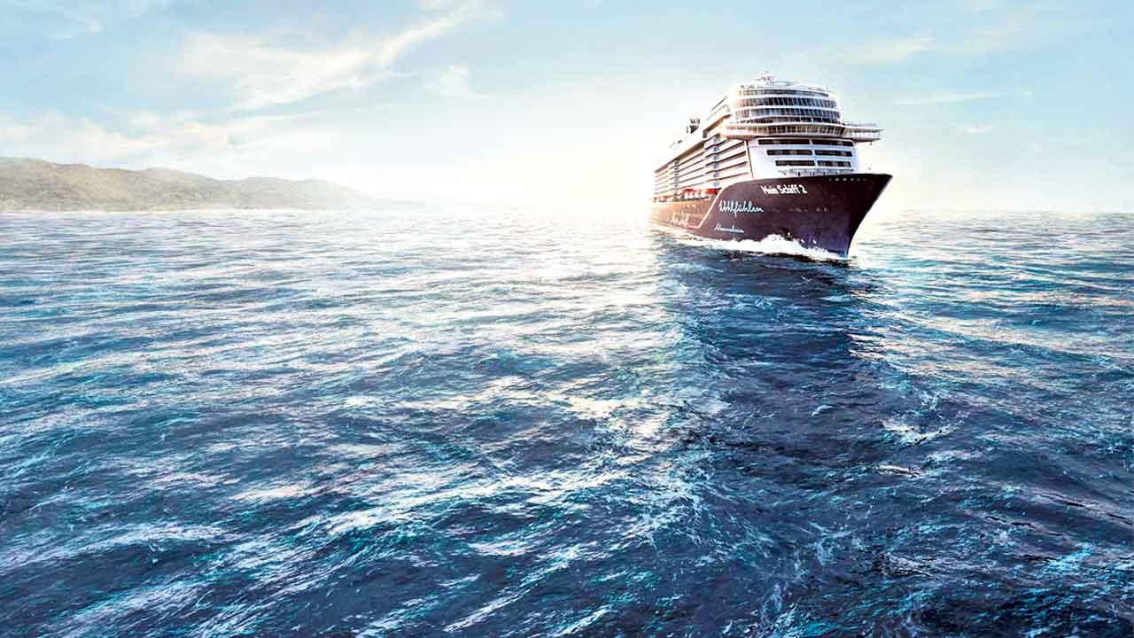 Marine Tourism In Cruise