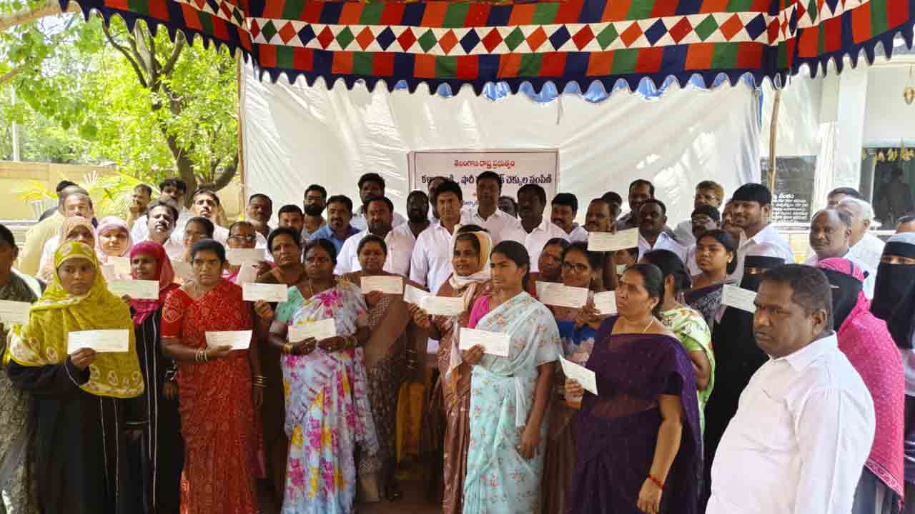 ఇచ్చిన హామీ మేరకు తులం బంగారం ఇవ్వాలి: ఎమ్మెల్యే మర్రి రాజశేఖర్‌రెడ్డి