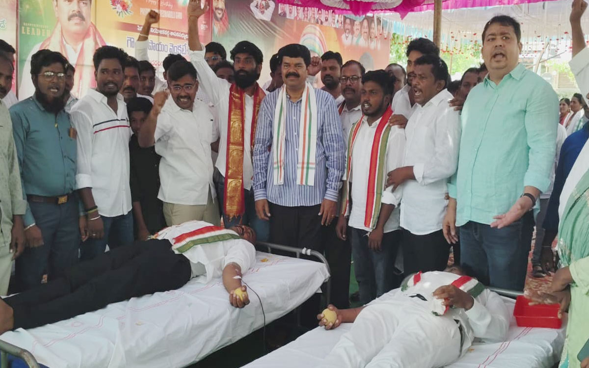 రక్తదానం ప్రాణదానం : ఎమ్మెల్యే పాయం వెంకటేశ్వర్లు