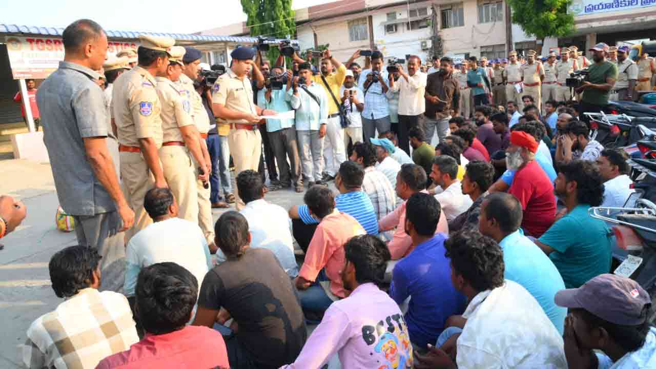 నల్లగొండలో కార్డెన్ సెర్చ్.. 360 ఇండ్లలో తనిఖీలు, 46 మంది అనుమానితుల గుర్తింపు