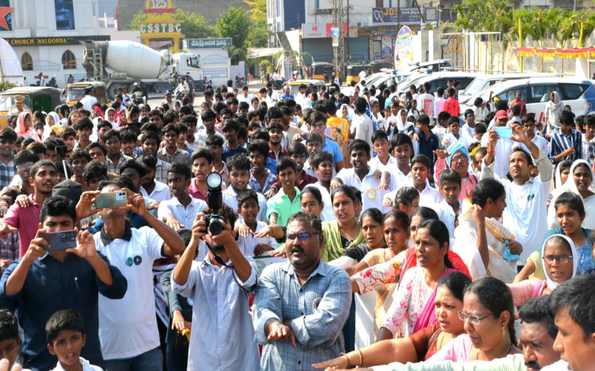 'జీవితంలో ఉన్న‌త స్థాయికి రావాలంటే వీటికి దూరంగా ఉండాలి'