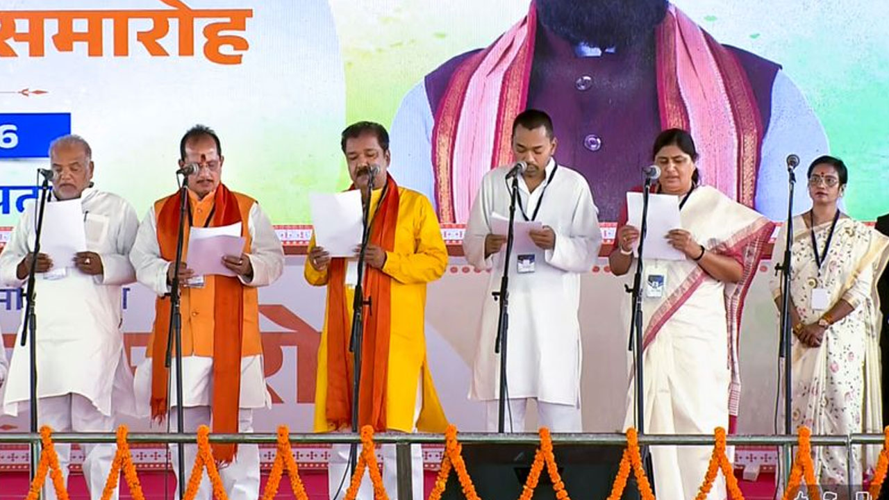 Bihar: బీహార్ మంత్రివ‌ర్గంలోకి నితీశ్ కుమార్ కుమారుడు.. ప్ర‌మాణం చేసిన నిషాంత్ కుమార్