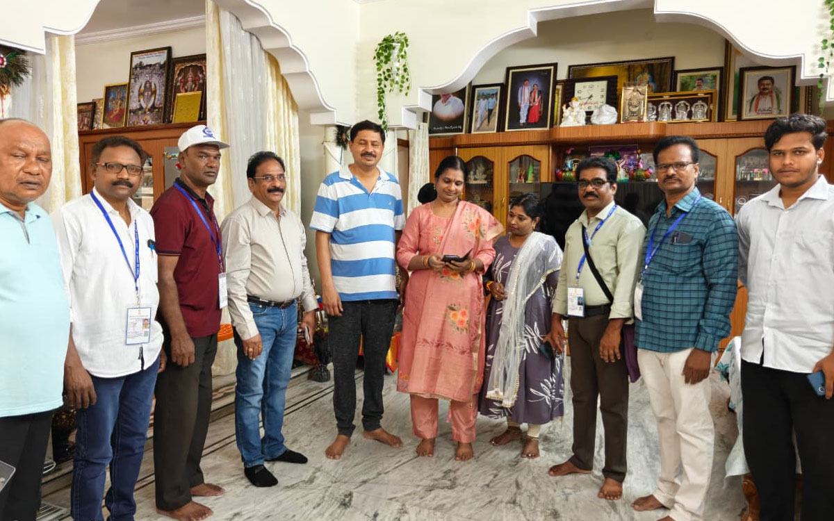'జనాభా గణన, గృహ జాబితా సర్వేకు ప్రజలు సహకరించాలి'