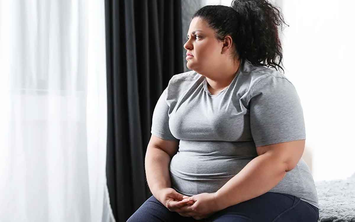 Over Weight | అధిక బ‌రువును త్వ‌ర‌గా త‌గ్గించుకోవాల‌ని చూస్తున్నారా.. అయితే అలా చేయ‌డం ప్ర‌మాద‌క‌రం.. ఎందుకంటే..