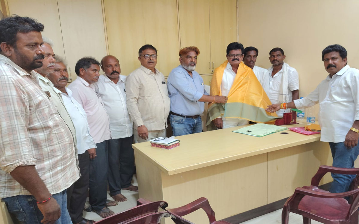 జూలూరుపాడు సహకార సంఘం చైర్మన్‌గా పాండురంగారావు