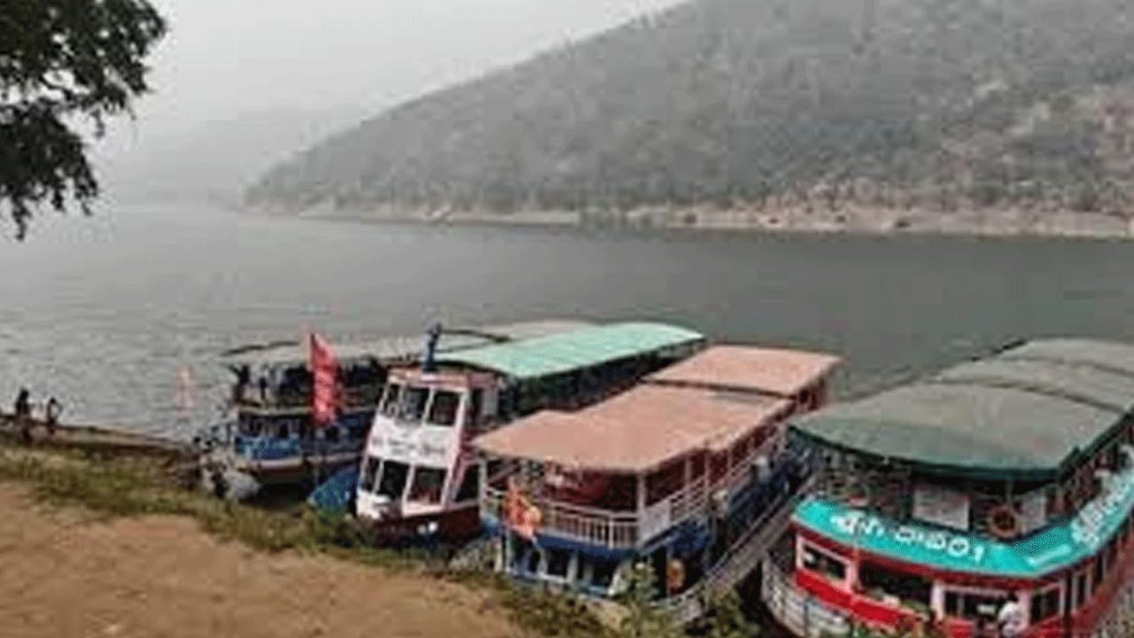 Papikondalu tour | పాపికొండలు యాత్రకు బ్రేక్‌.. కారణం ఏందంటే..!