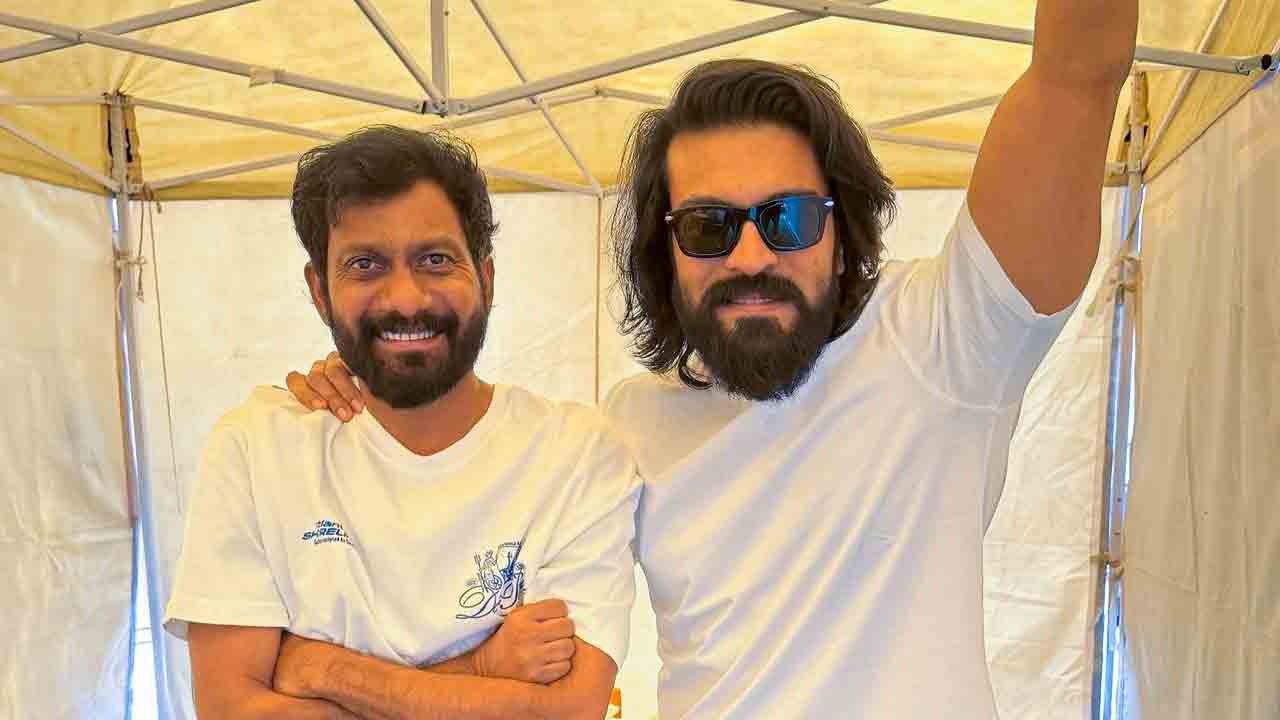 Peddi Director | ‘పెద్ది’ ద‌ర్శ‌కుడిని లాంగ్ డ్రైవ్‌కు తీసుకెళ్లిన రామ్ చరణ్.. వీడియో!