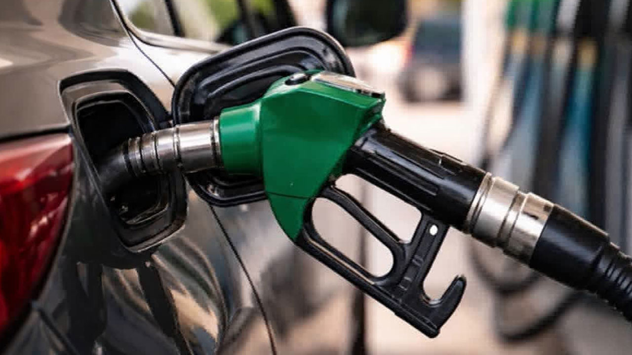 Petrol | మళ్లీ పెరిగిన పెట్రోల్, డీజిల్ ధరలు.. 10 రోజుల్లో నాలుగోసారి షాక్, సామాన్యుడిపై భారం
