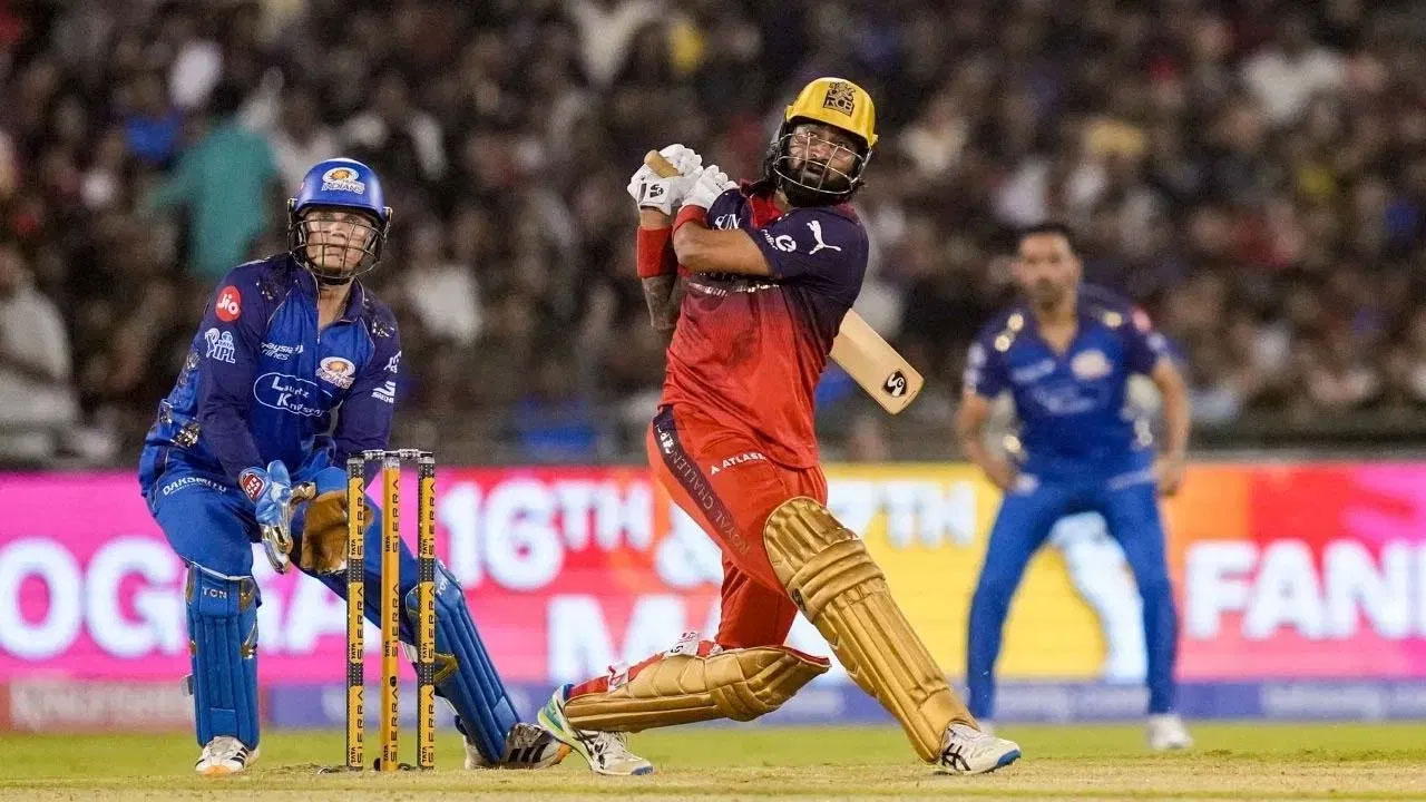 IPL 2026 | ఆస‌క్తిక‌రంగా మారుతున్న ప్లే ఆఫ్స్‌.. టాప్‌కు దూసుకెళ్లిన బెంగళూరు.. ముంబై, లక్నో ఇంటిబాట!