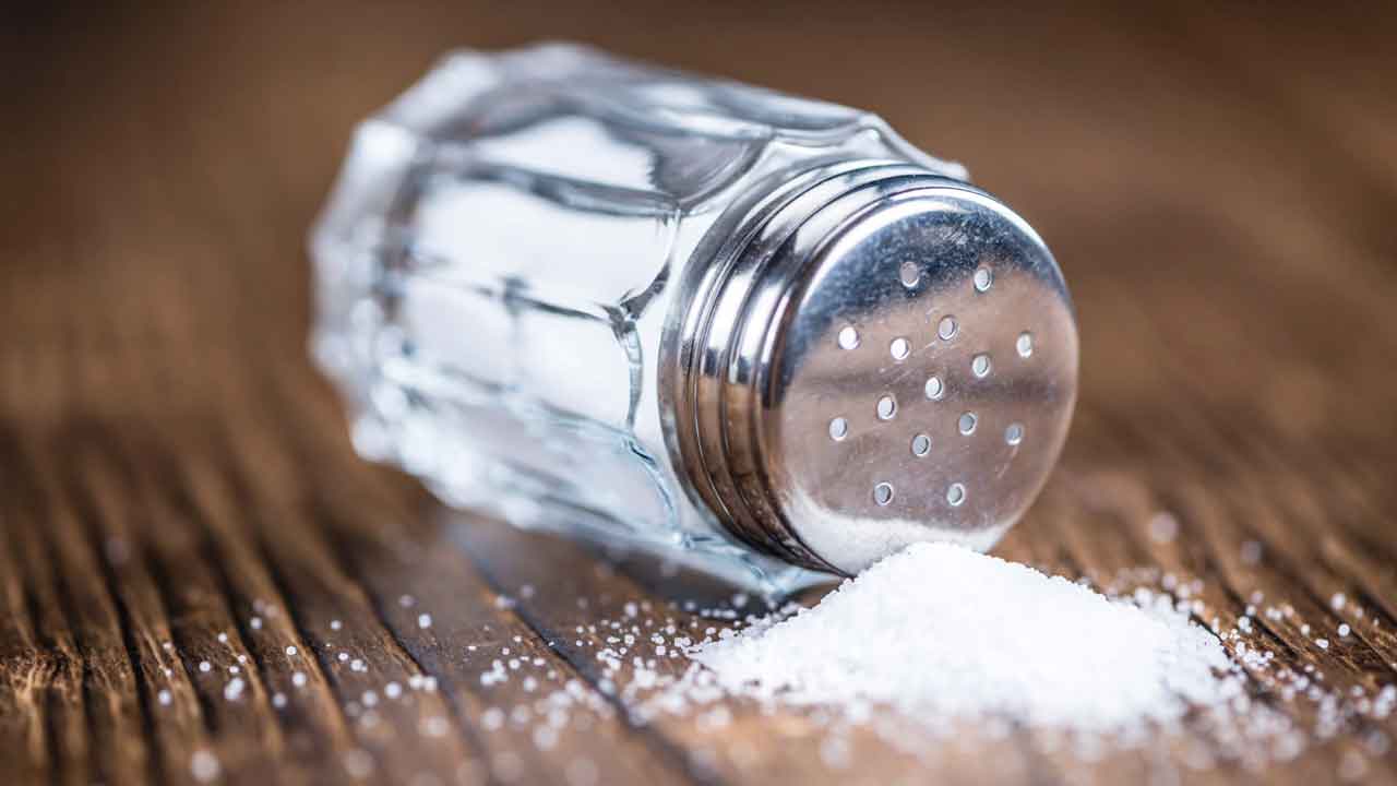 Salt | రోజూ మీరు తీసుకునే ఈ ఆహారాల్లో ఉప్పు అధికంగా ఉంటుంద‌నే విష‌యం తెలుసా..?