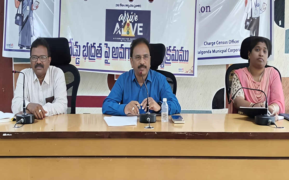 ‘స్వచ్ఛ సర్వేక్షణ్‌లో మెరుగైన ర్యాంకు సాధనకు సమన్వయంతో పని చేయాలి’