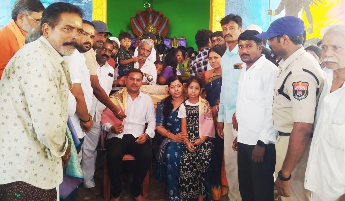Indurthi | ఇందుర్తి ఎల్లమ్మ ఆలయంలో జిల్లా ప్రధాన న్యాయమూర్తి పూజలు