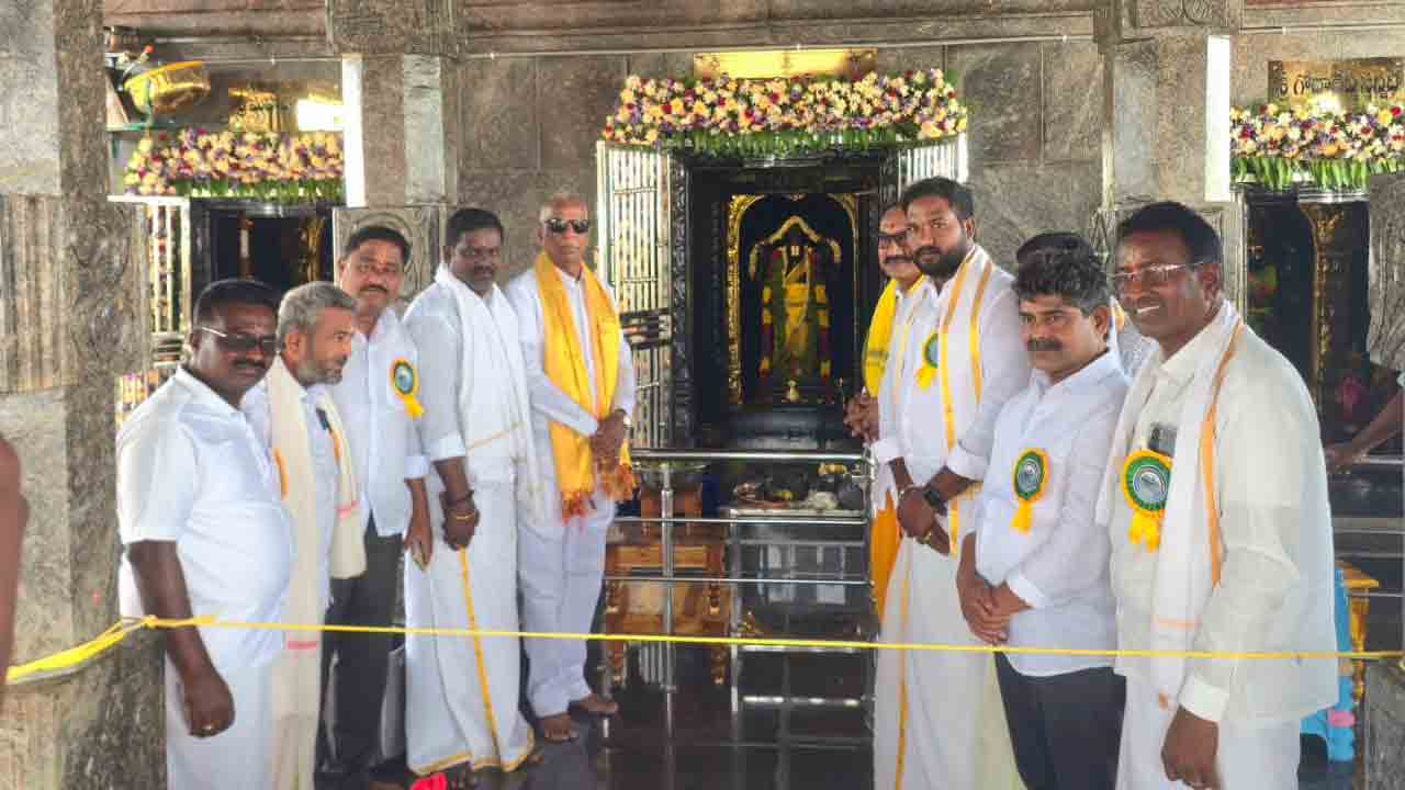 శ్రీ వెంకటేశ్వర స్వామి ఆలయ అభివృధికి కృషి : గండ్ర యాదగిరి రావు