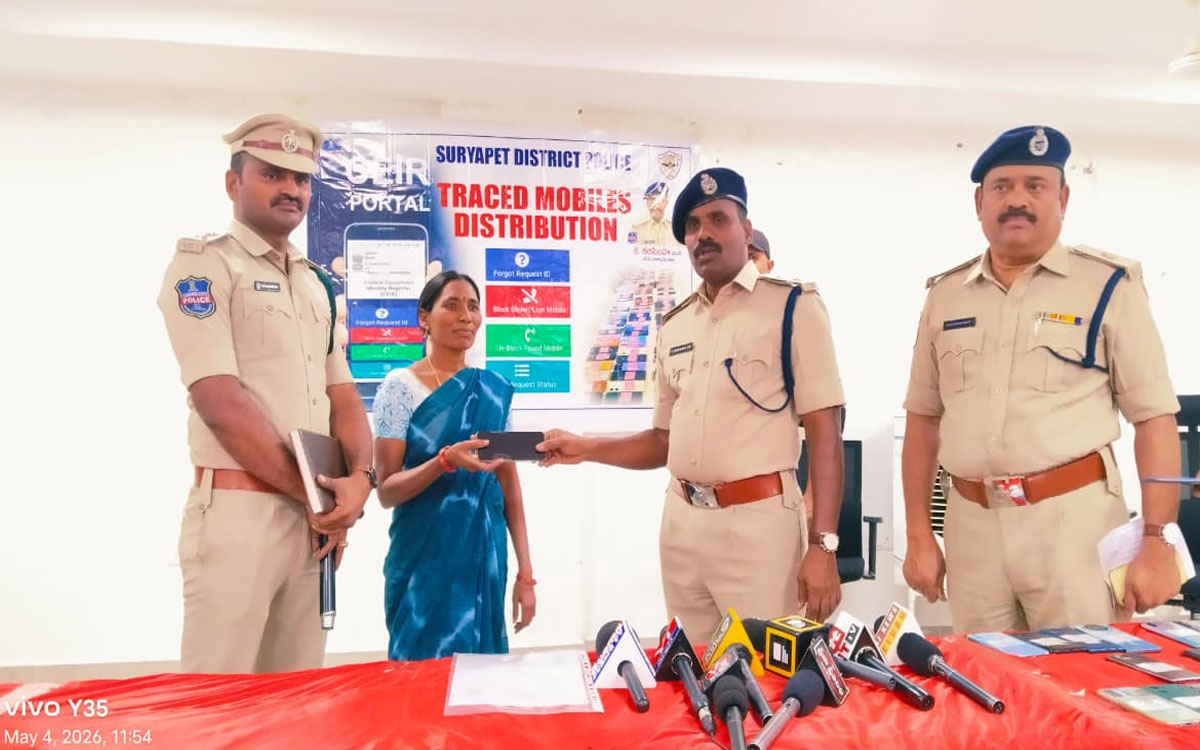 రూ.20 లక్షల విలువైన 103 మొబైల్ ఫోన్ల రికవరీ