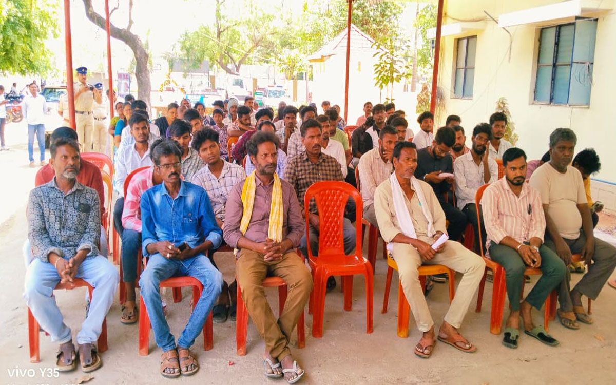 మత్తు అనర్థాలకు హేతువు : ఎస్పీ న‌ర‌సింహ‌