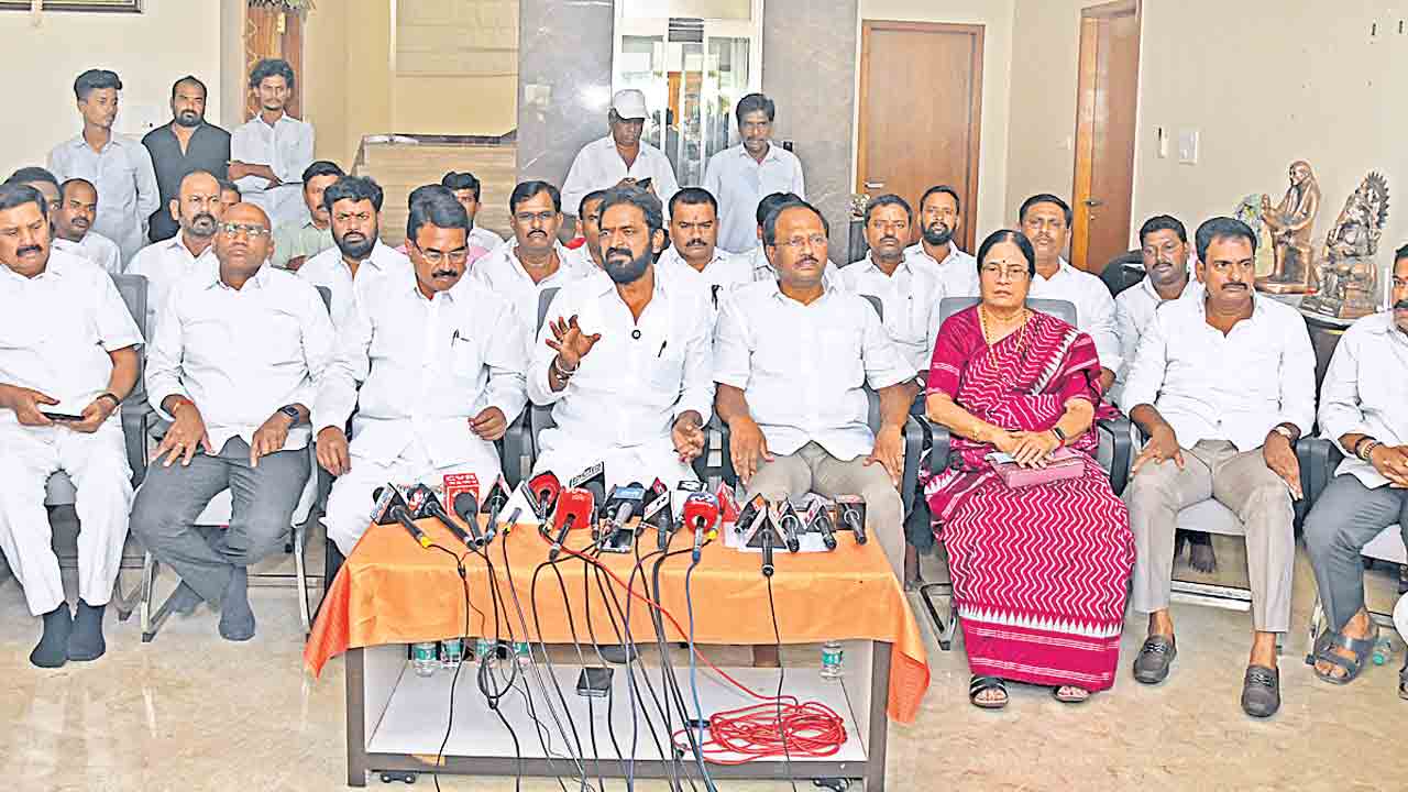పాలమూరు ప్రాజెక్టుపై బీఆర్‌ఎస్‌ పోరు.. నార్లాపూర్‌ టు ఉదండాపూర్‌ వరకు పాదయాత్ర