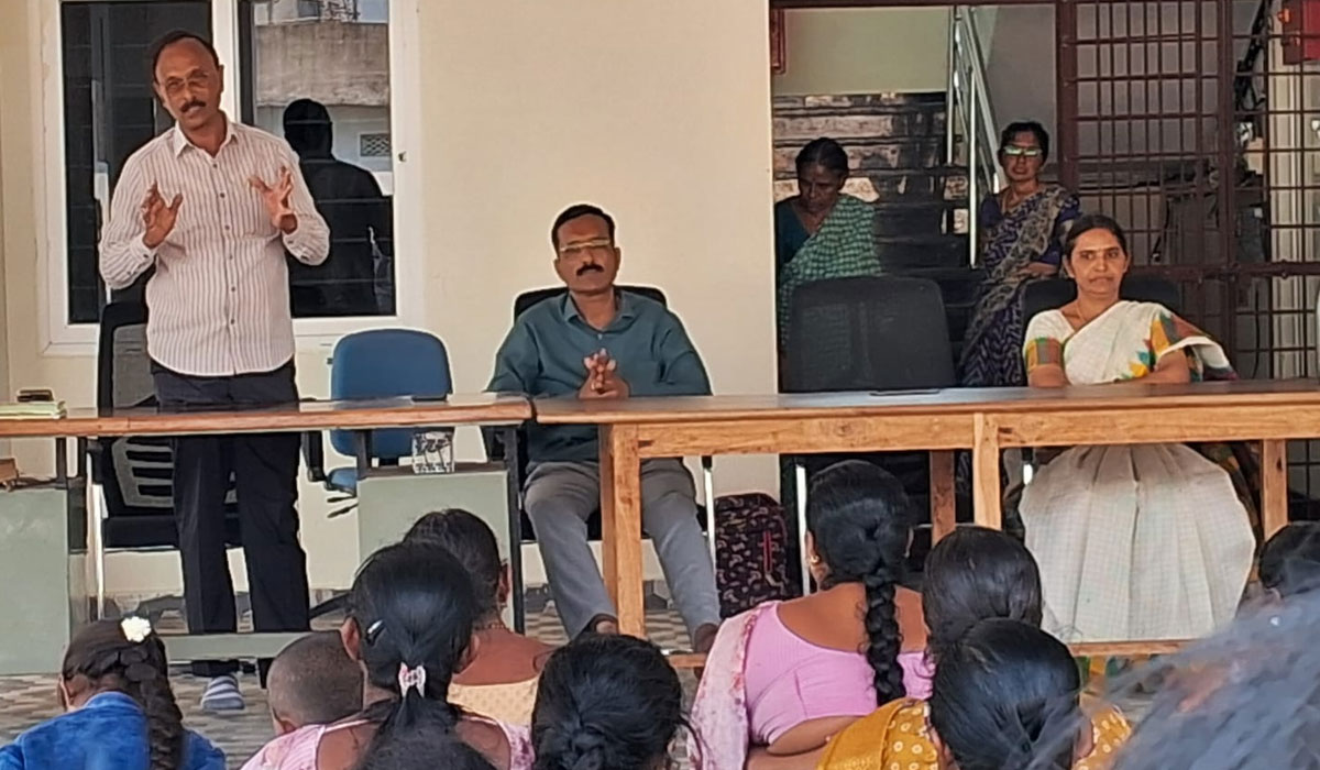 Karimnagar | పేద విద్యార్థులకు ‘కపిల్ విద్యా వారధి’ ఆసరా.. మే 20న కరీంనగర్‌లో అర్హత పరీక్ష