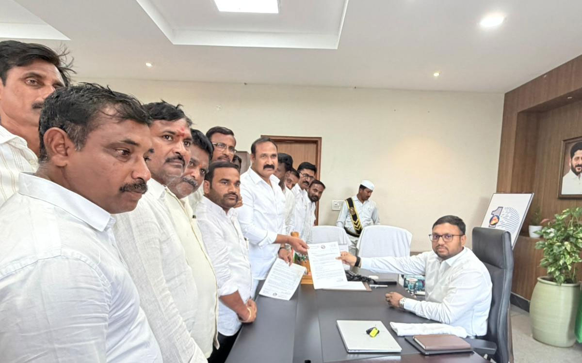 ‘గ్రామాల అభివృద్ధిలో వివ‌క్ష త‌గ‌దు’