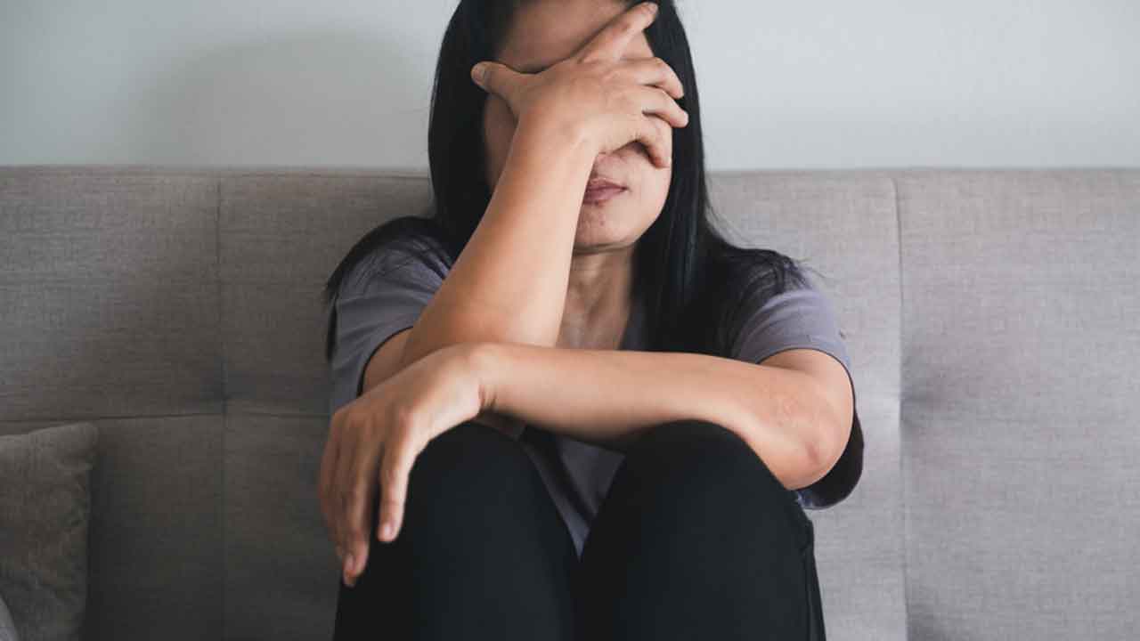 Stress | మ‌హిళ‌ల్లో ఈ ల‌క్ష‌ణాలు లేదా మార్పులు కనిపిస్తుంటే వారిపై దీర్ఘ‌కాలిక ఒత్తిడి ఉంద‌ని అర్థం..