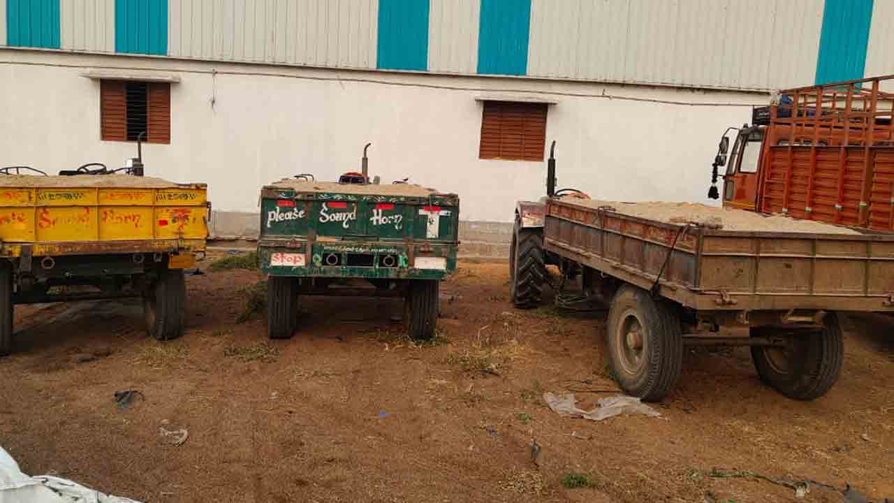 Maganuru | నారాయణపేట జిల్లాలో అక్రమంగా ఇసుక తరలిస్తున్న నాలుగు ట్రాక్టర్లు సీజ్‌