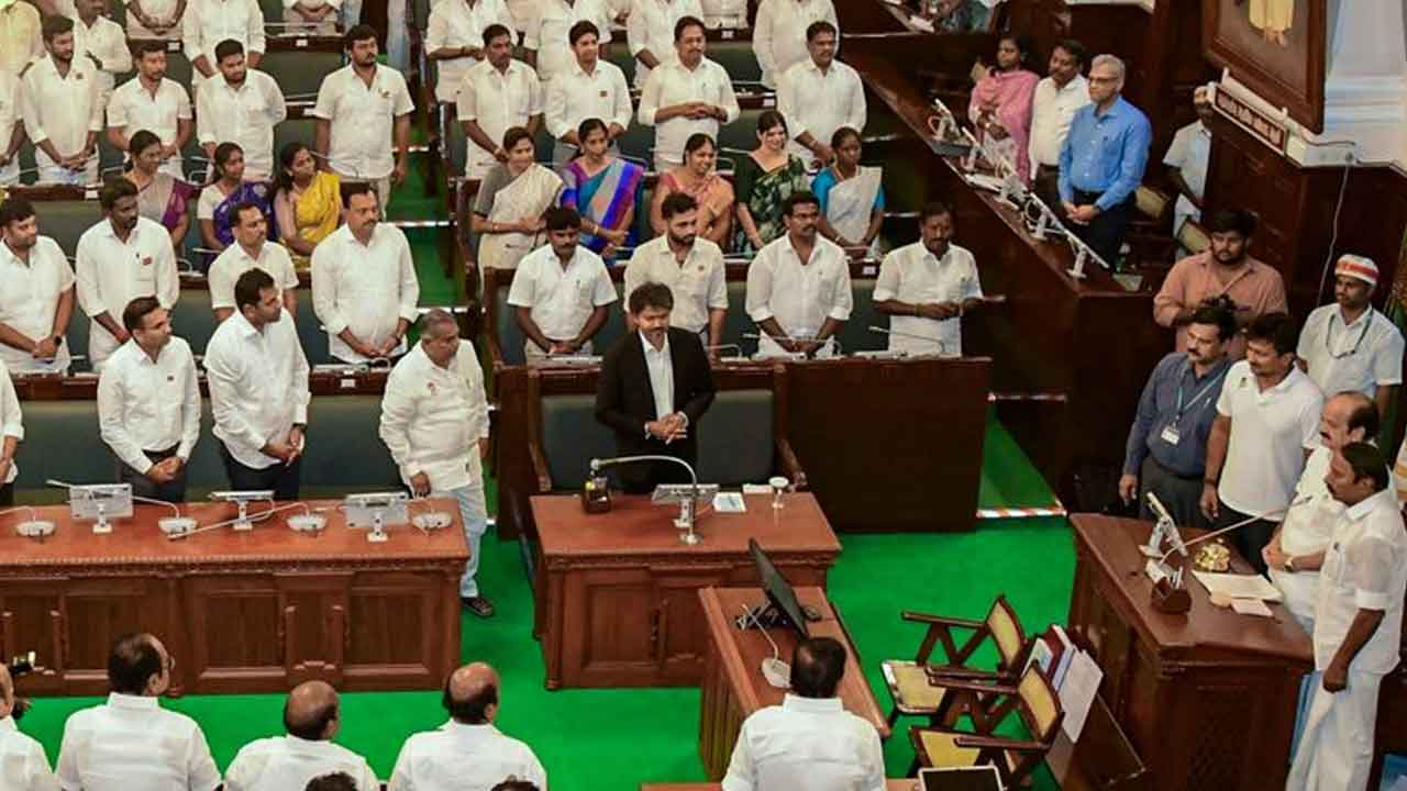 Tamilnadu Assembly: త‌మిళ‌నాడు అసెంబ్లీలో టీవీకే బ‌ల‌ప‌రీక్ష‌.. తీర్మానం ప్ర‌వేశ‌పెట్టిన సీఎం విజ‌య్‌