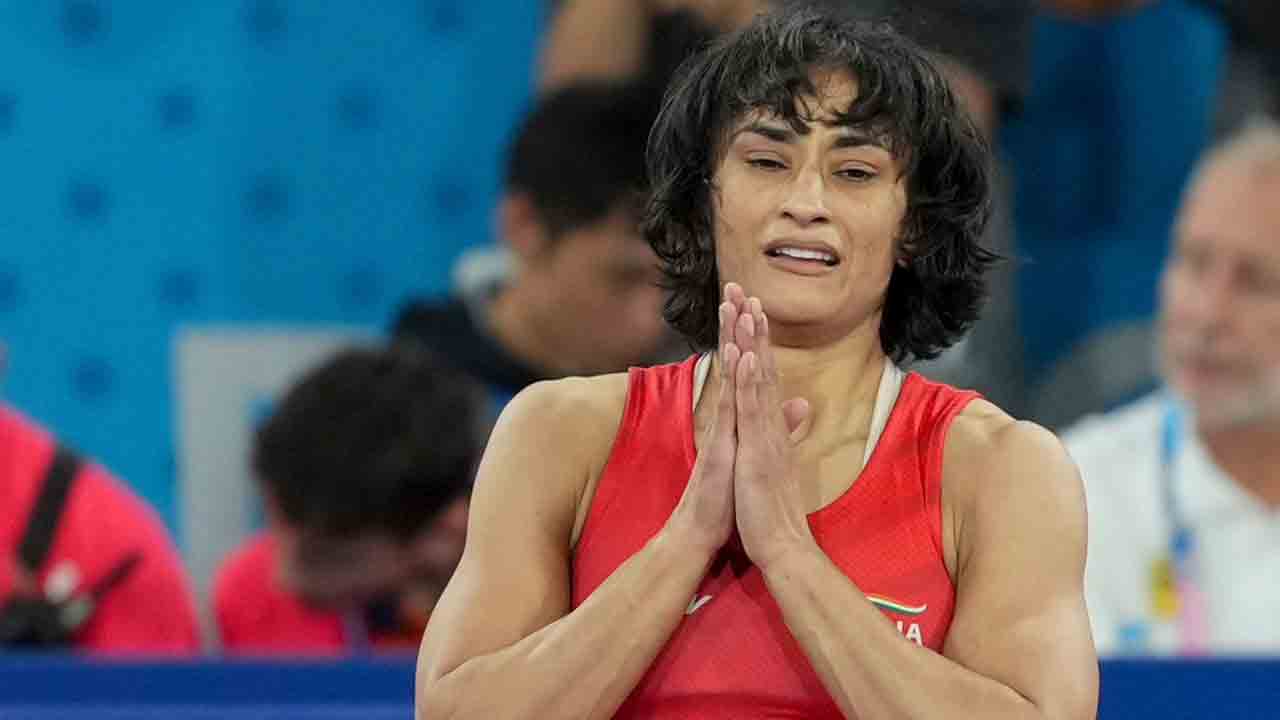 Vinesh Phogat | మళ్లీ కుస్తీ పట్టనున్న వినేశ్.. ఆసియా క్రీడల ట్రయల్స్‌కు అనుమతించిన హైకోర్టు..!
