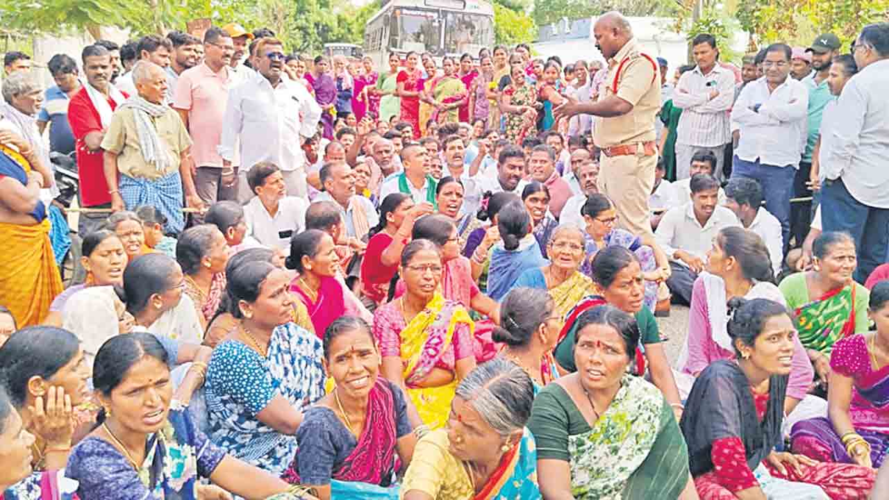 ధాన్యం కొనుగోళ్లలో జాప్యం