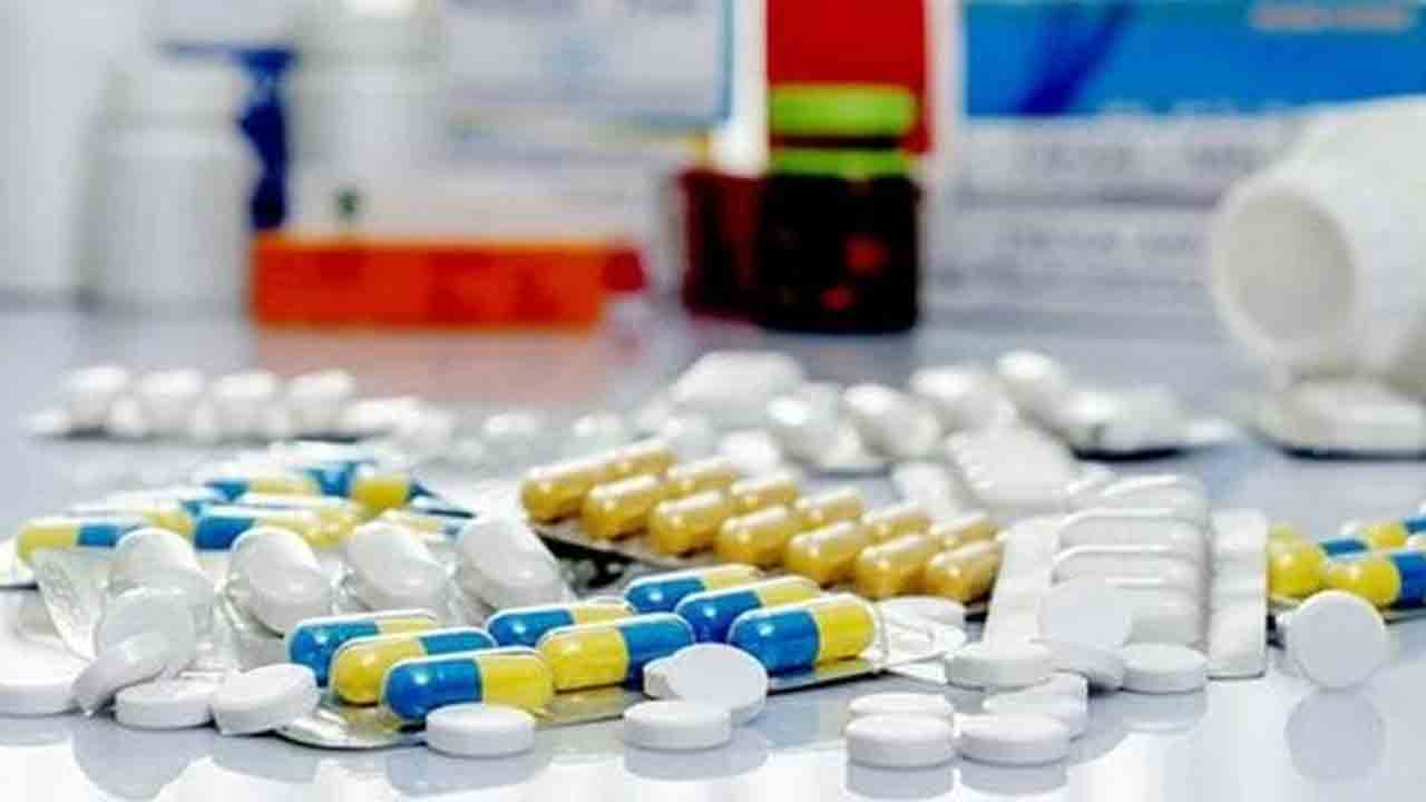 30 అత్యవసర ఔషధాల ధరలు తగ్గింపు