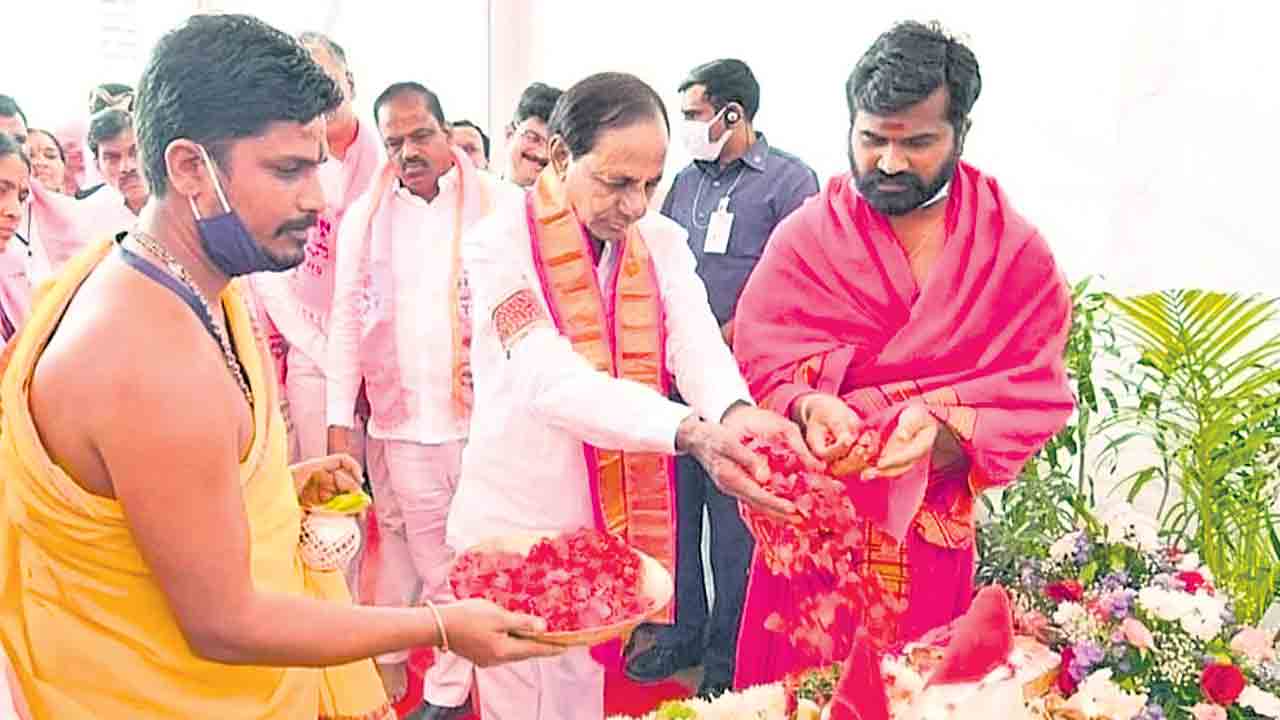 పగబట్టిన పాలన…