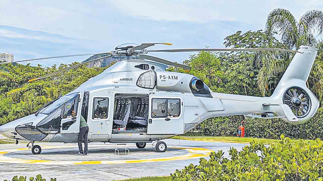 సీఎంకు కొత్త హెలికాప్టర్‌ కిరాయి నెలకు 5 కోట్లు