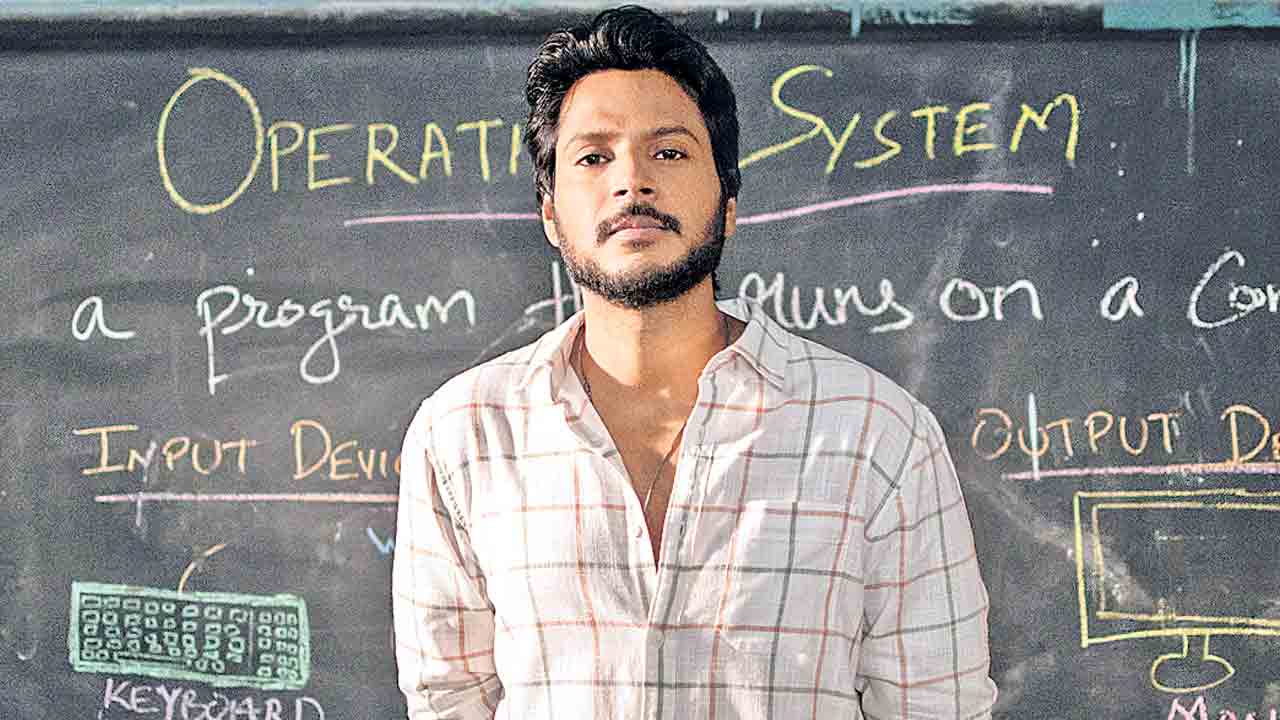 ఆద్యంతం నవ్వించే ‘సూపర్‌ సుబ్బు’