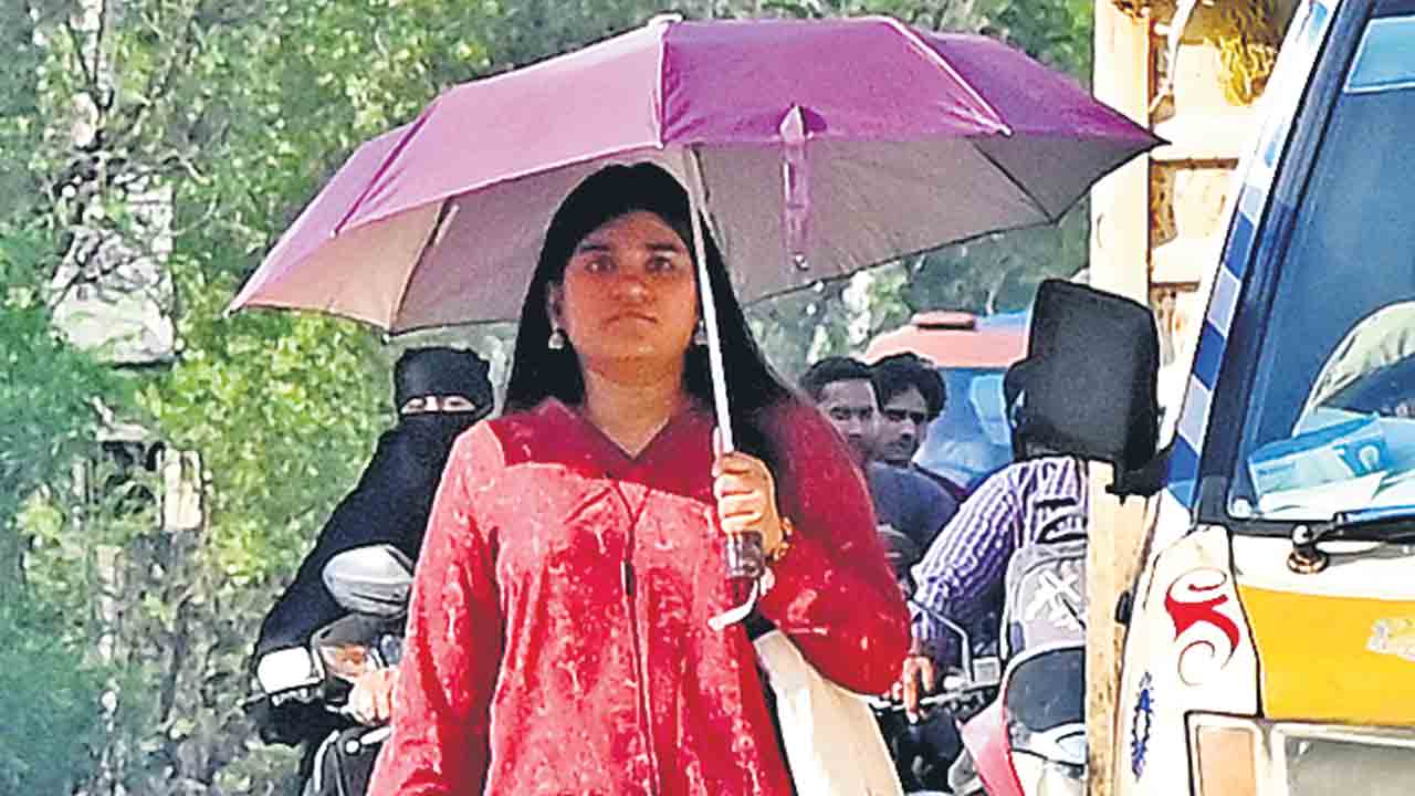 వర్షాకాలంలో భానుడి భగభగ