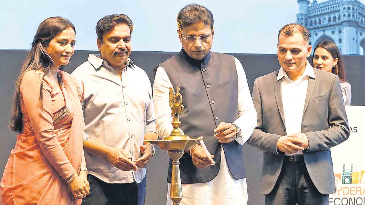ఆవిష్కరణల కేంద్రంగా రాష్ట్రం.. ఐటీ శాఖ మంత్రి శ్రీధర్‌ బాబు