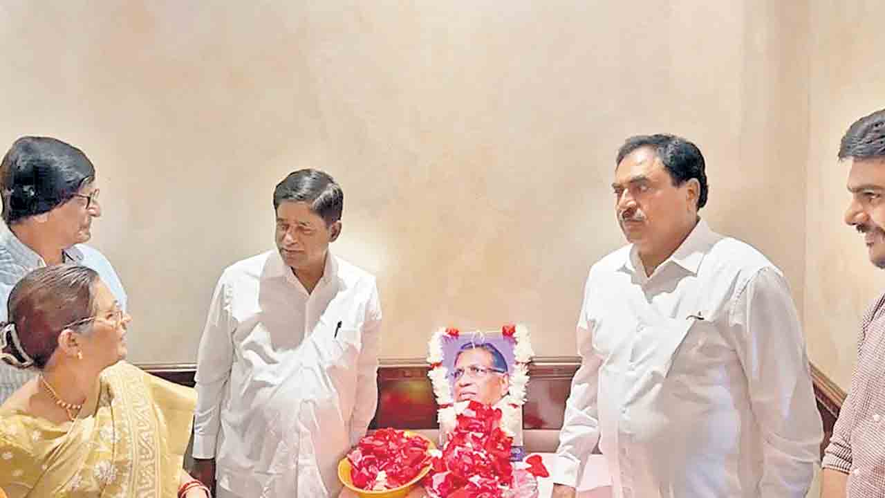 జయశంకర్‌ సార్‌ సేవలు చిరస్మరణీయం