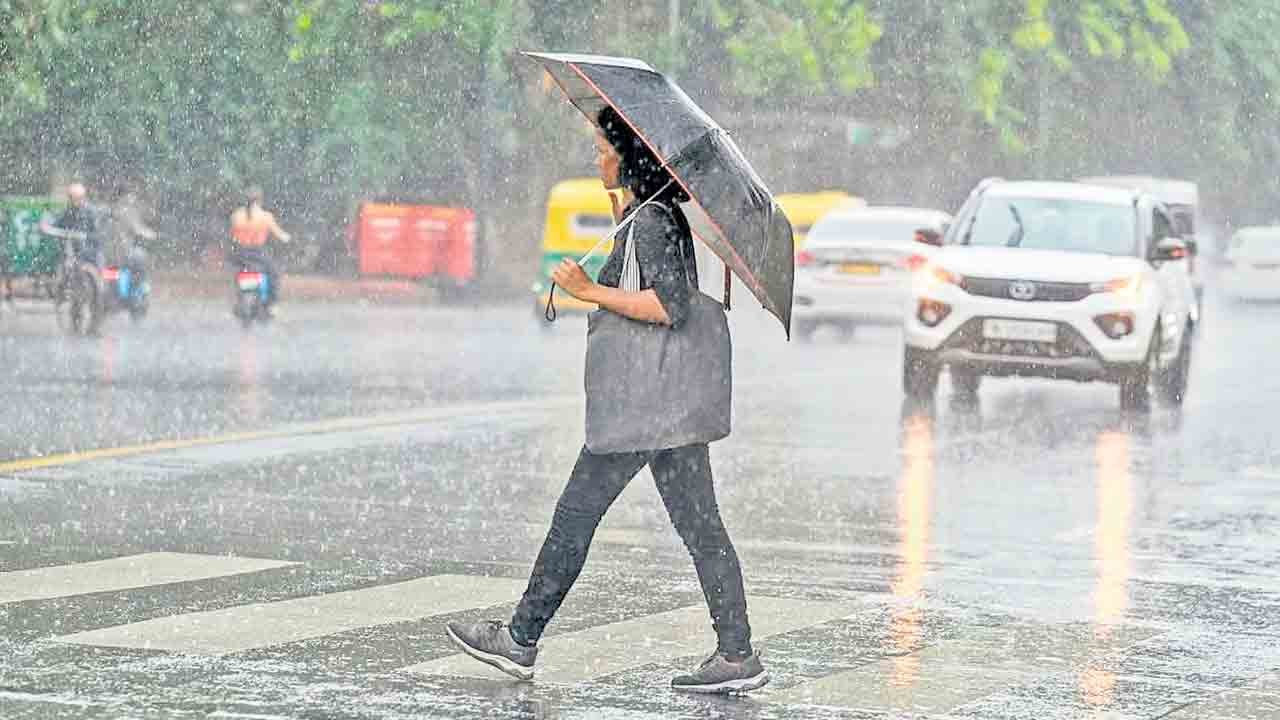 24గంటల్లో నైరుతి విస్తరణ.. పలు ప్రాంతాల్లో కురిసిన భారీ వర్షాలు