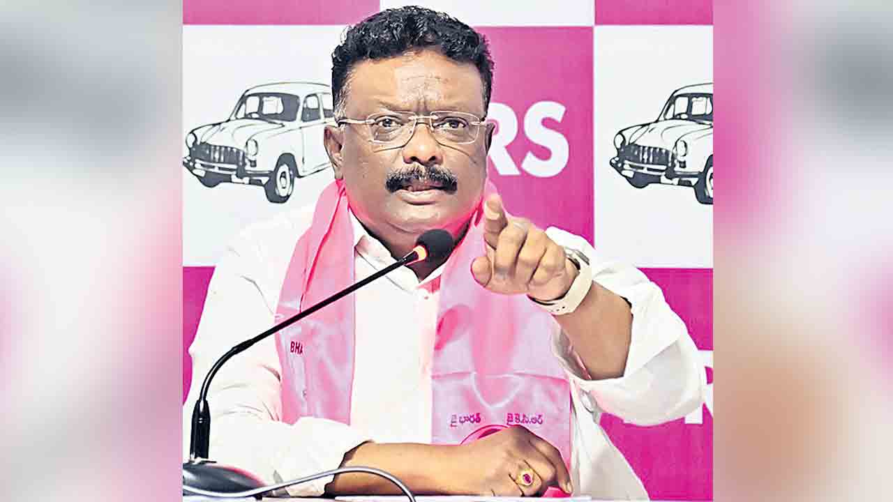 మెట్రోపై రేవంత్‌ మార్‌ విధ్వంసం.. సీఎంకు 25 ప్రశ్నలు సంధించిన ఎమ్మెల్సీ దాసోజు శ్రవణ్‌
